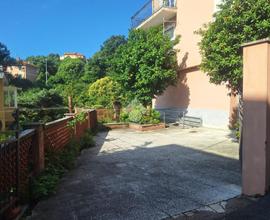 PORZIONE DI BIFAMILIARE A GENOVA