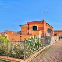 2 LOCALI A DIANO CASTELLO