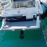 Barca cabinato con posto barca