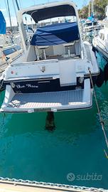 Barca cabinato con posto barca