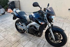 Suzuki GSR 600