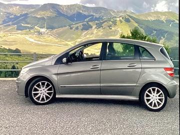Mercedes B 170/GPL Landi