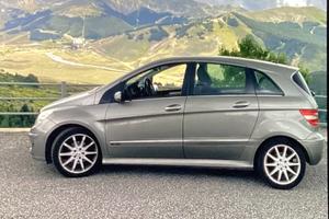 Mercedes B 170/GPL Landi