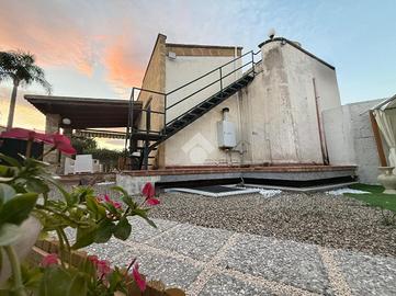 PORZIONE DI BIFAMILIARE A CAMPOFELICE DI ROCCELLA