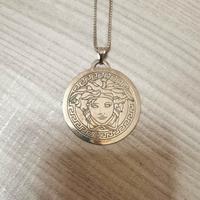 versace collana e ciondolo