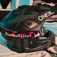 casco oneal × maschera red bull spect