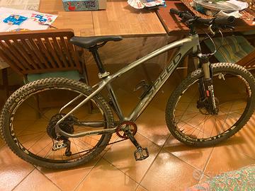 Speed taglia M carbonio 27,5