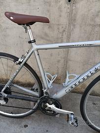 Bici da corsa vintage cannondale