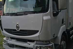 Renault midlum 220 e5 isotermico, con sponda