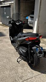 Yamaha XMax 400