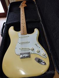  Fender Stratocaster hard tail (USA) del 1981 