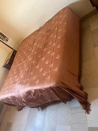 Copriletto matrimoniale con frange visto/piaciuto