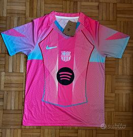 Maglietta rosa da calcio