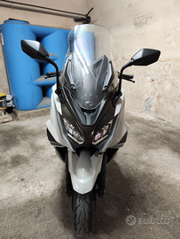 Kymco ak550