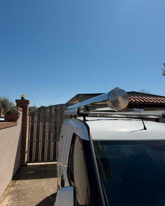 Portatubo condotti da tetto per furgoni e macchine