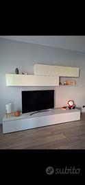 Salotto moderno molto capiente