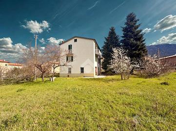 CASA INDIPENDENTE A GUALDO TADINO