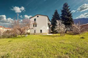 CASA INDIPENDENTE A GUALDO TADINO