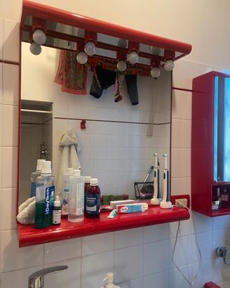 Specchio mobiletto e mensole bagno
