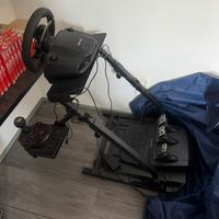 Supporto per volante e pedaliera