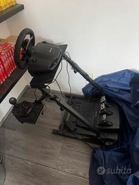 Supporto per volante e pedaliera