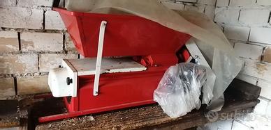 Pigiatrice Diraspatrice Uva con Coclea Elettrica