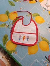 Bavetta neonato estiva con ricamo gelati – fatta a