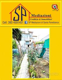 Singola con doppio ingresso e giardino