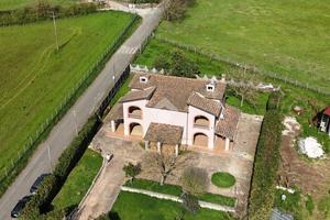 6 LOCALI A PALIANO