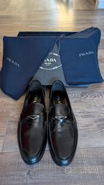 Mocassino Prada in pelle spazzolata neri n 41.5