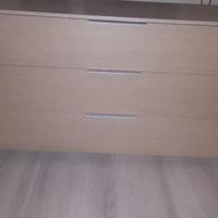 cassettiera in Rovere sbiancato e due poltrone sti