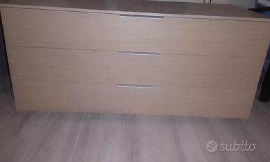 cassettiera in Rovere sbiancato e due poltrone sti