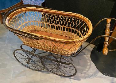 CARROZZINA ANTICA '800