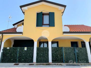 VILLA A SCHIERA A CHIOGGIA