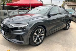 Audi Q8 50 3.0 Tdi mhev Quattro 286 cv - Tetto