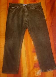 Pantaloni jeans in velluto a coste millerighe