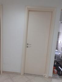 porta da interno a battente laccata avorio. 