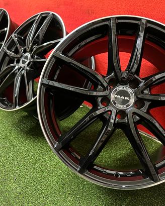 Cerchi Mercedes EQV 447 Gomme Estive 245 40 20