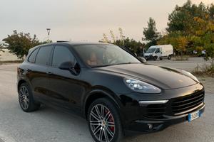PORSCHE Cayenne 3.0tdi Vers.GTS