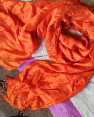 Sciarpa in stile PashMina color Arancio