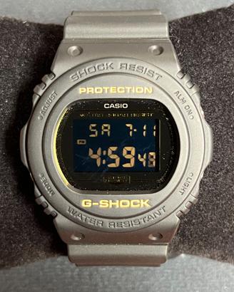 CASIO DW-5700BBM-1ER