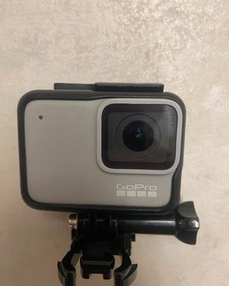 Go pro hero 7 white