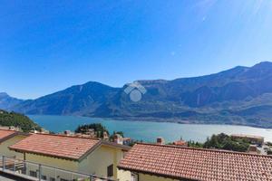 2 LOCALI A TREMOSINE