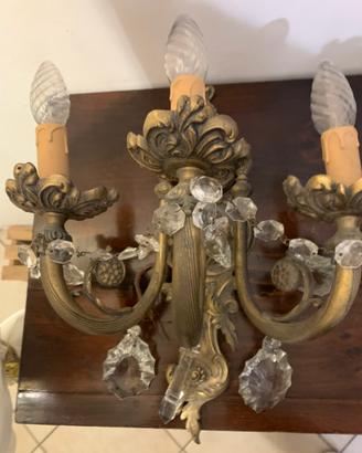 Coppia di applique vintage in bronzo e cristallo
