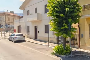Casa indipendente di 160 m² con più di 5 locali e 
