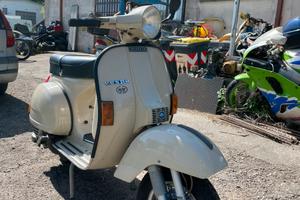 Vespa p200e