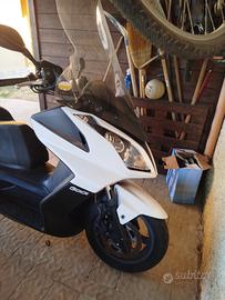 Kymco Downtown 300i ABS (2017) Solo 16500 km