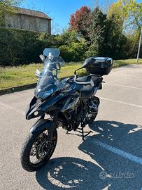 Benelli trk 502x