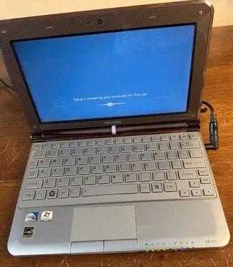🖥️ Netbook Toshiba   2 Core  10 " led 250 GB