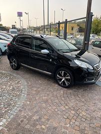 Peugeot 2008 allure black matt